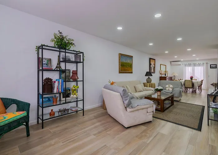 Semesterbostad Ginjinha